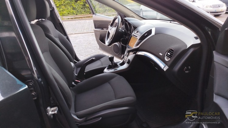 Chevrolet Cruze SW 1.7 VCDi LTZ