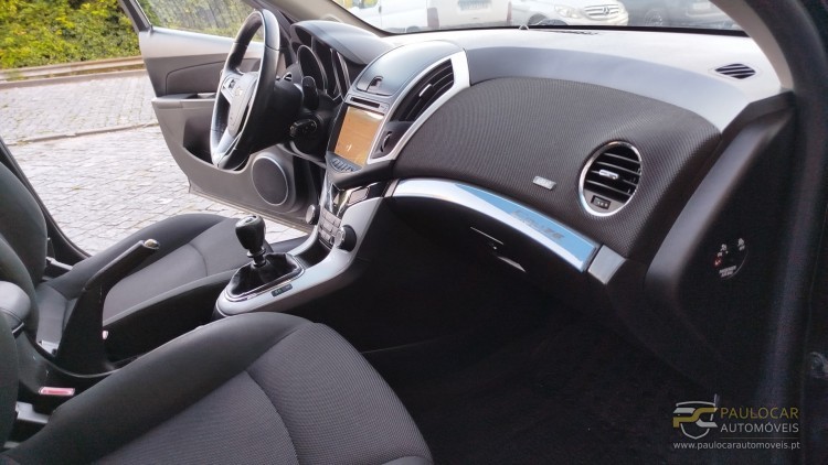 Chevrolet Cruze SW 1.7 VCDi LTZ