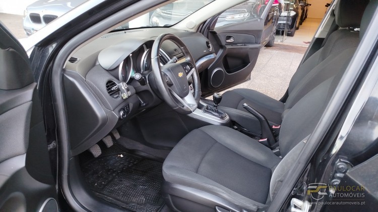 Chevrolet Cruze SW 1.7 VCDi LTZ