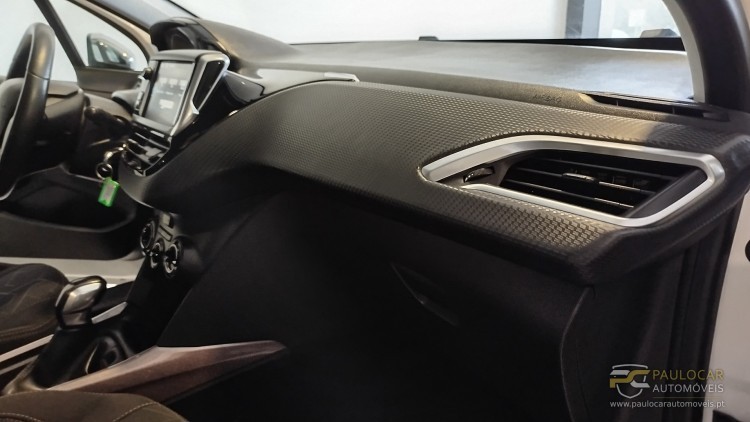 Peugeot 2008 1.2 PureTech Active