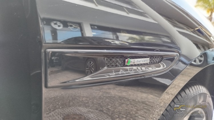 Jaguar F-Pace 2.0 iD4 R-Sport AWD Auto