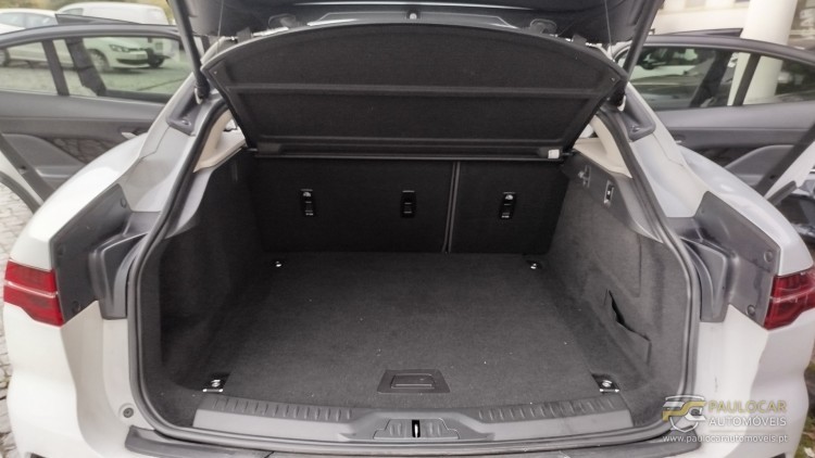 Jaguar I-Pace EV400 AWD