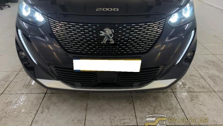 Peugeot 2008 PureTech 130 Allure