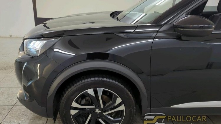 Peugeot 2008 PureTech 130 Allure