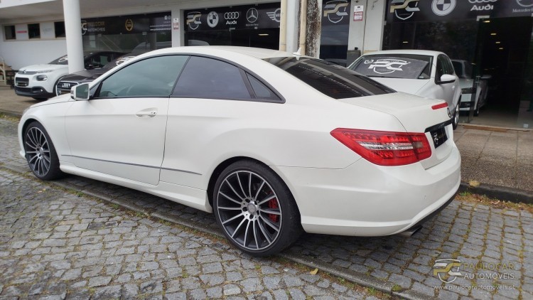 Mercedes-Benz Classe E 250 CDI Coup&eacute; AMG Line