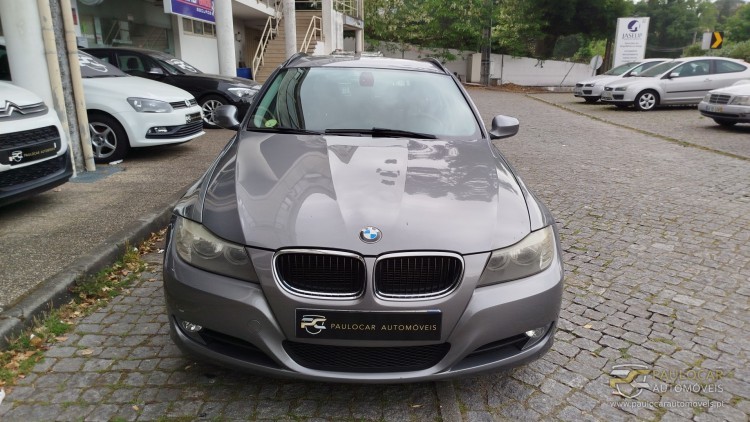 BMW S&eacute;rie 3 - 318 d Touring