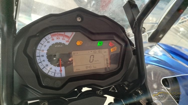 Benelli 500 TRK 502 X